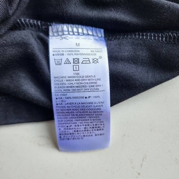 Banana Republic Womens Black Short Sleeve Shirt Top Rayon Drape Detail Thin Sz M - Picture 5 of 8